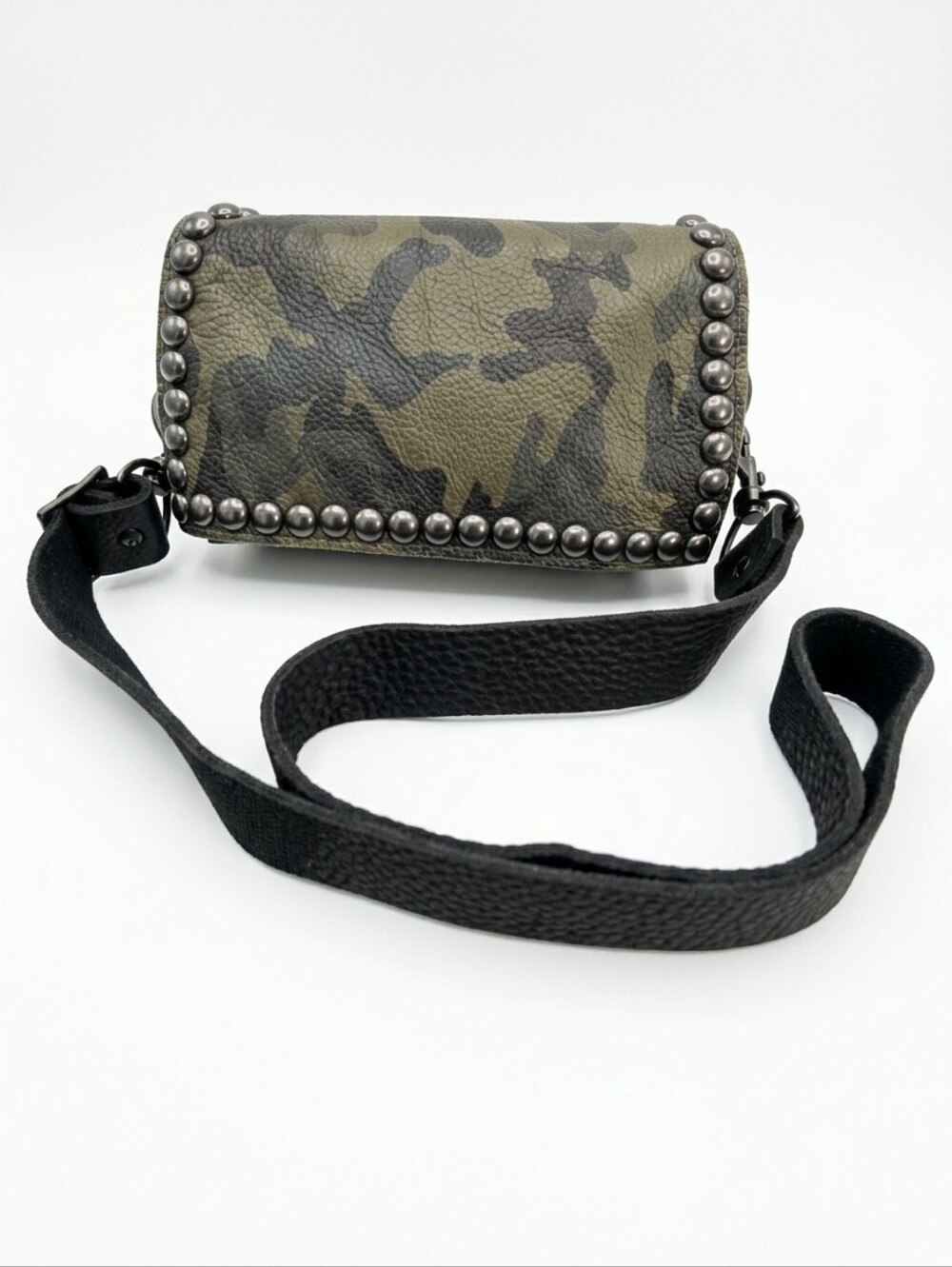 Lynn Tallerico Joie Small Camo Convertible Beltbag/   Shoulder/Crossbody/Clutch